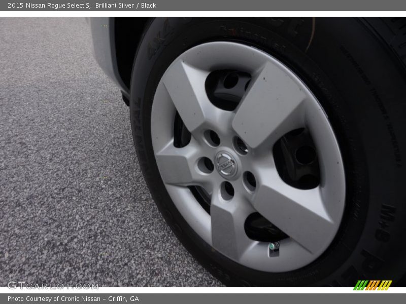 Brilliant Silver / Black 2015 Nissan Rogue Select S