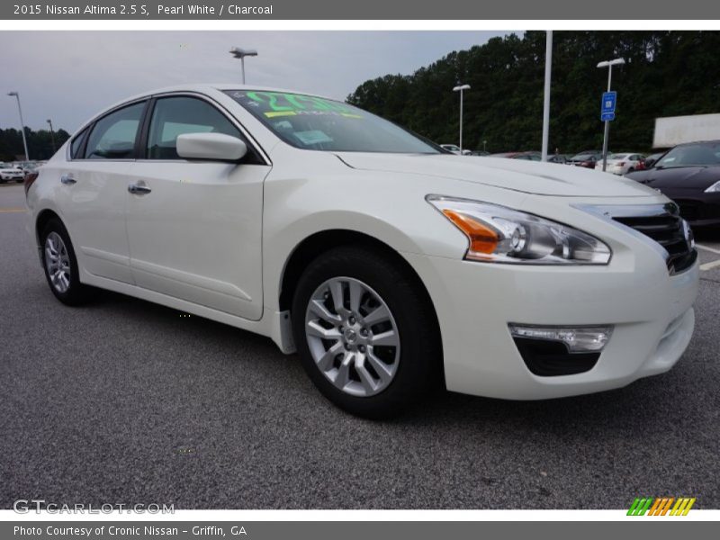 Pearl White / Charcoal 2015 Nissan Altima 2.5 S
