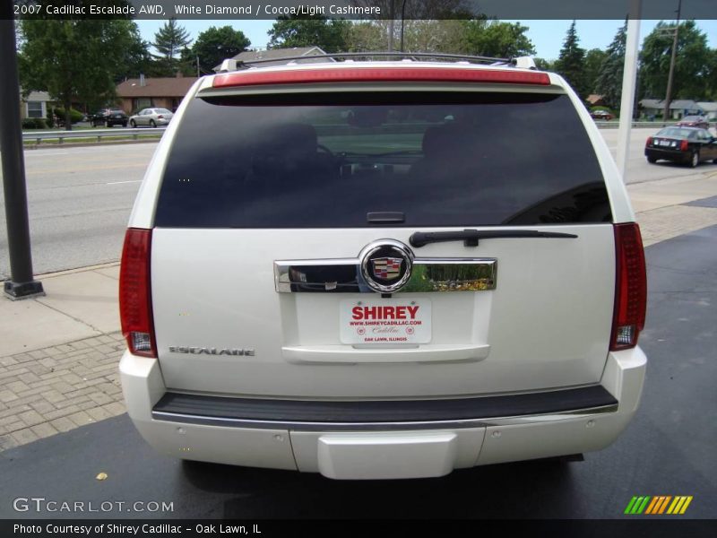 White Diamond / Cocoa/Light Cashmere 2007 Cadillac Escalade AWD