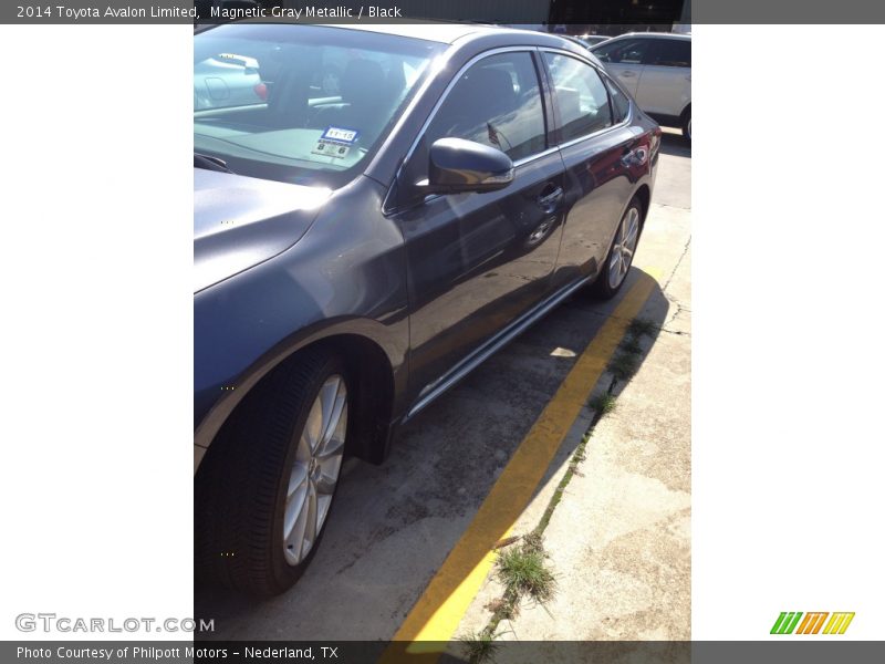 Magnetic Gray Metallic / Black 2014 Toyota Avalon Limited