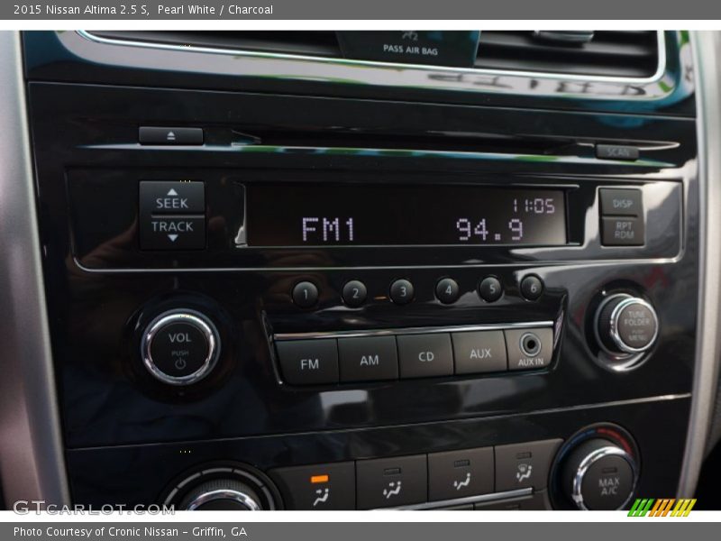 Pearl White / Charcoal 2015 Nissan Altima 2.5 S