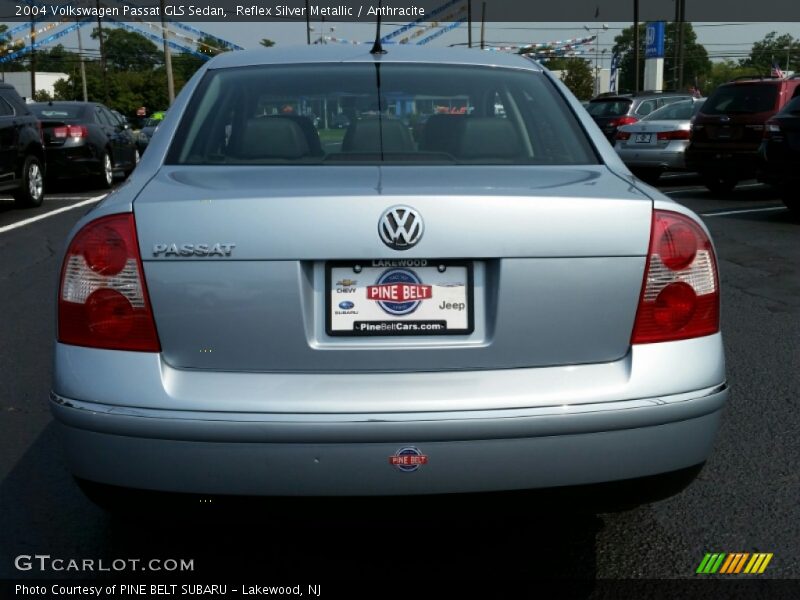 Reflex Silver Metallic / Anthracite 2004 Volkswagen Passat GLS Sedan