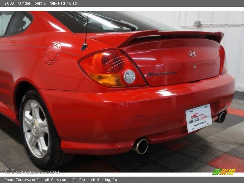 Rally Red / Black 2003 Hyundai Tiburon