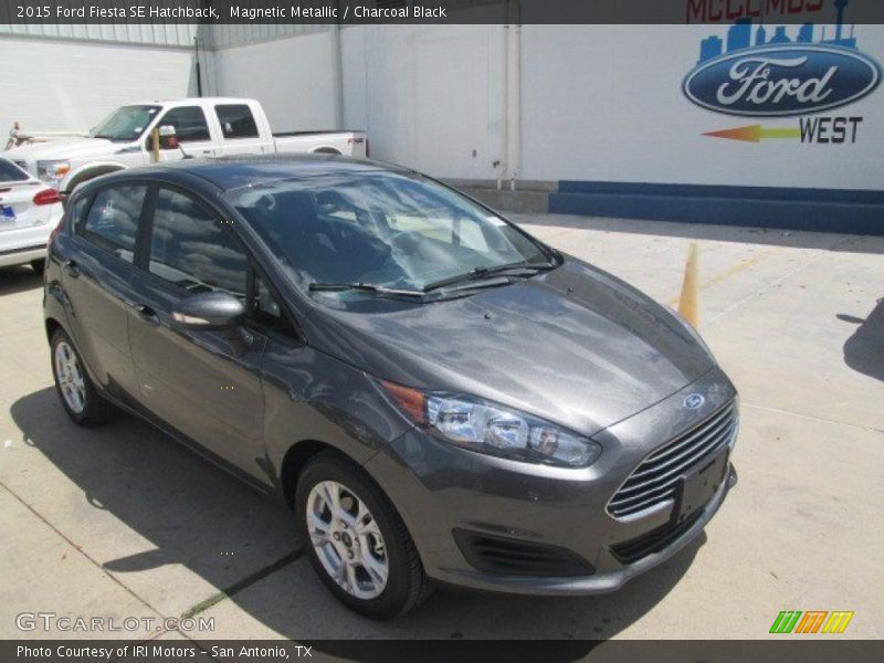 Magnetic Metallic / Charcoal Black 2015 Ford Fiesta SE Hatchback