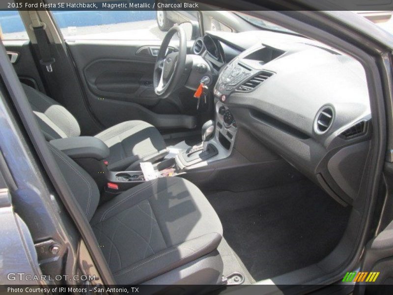 Magnetic Metallic / Charcoal Black 2015 Ford Fiesta SE Hatchback