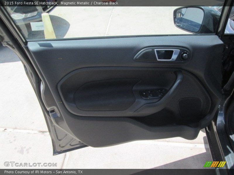 Magnetic Metallic / Charcoal Black 2015 Ford Fiesta SE Hatchback