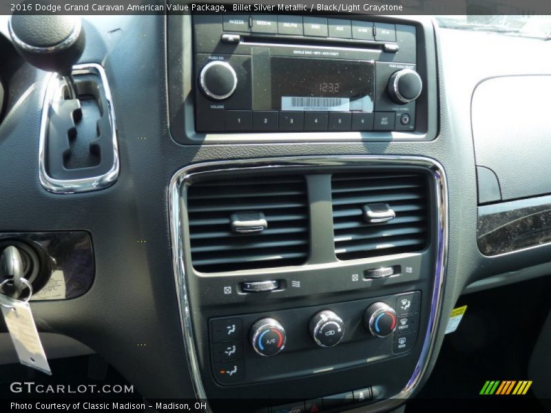 Controls of 2016 Grand Caravan American Value Package