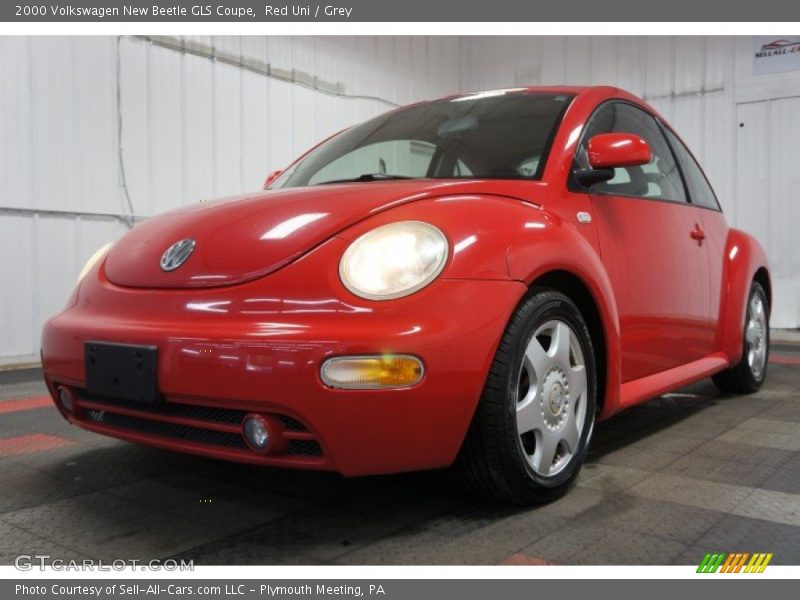 Red Uni / Grey 2000 Volkswagen New Beetle GLS Coupe
