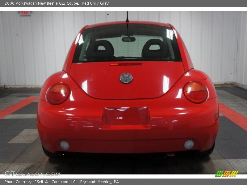 Red Uni / Grey 2000 Volkswagen New Beetle GLS Coupe