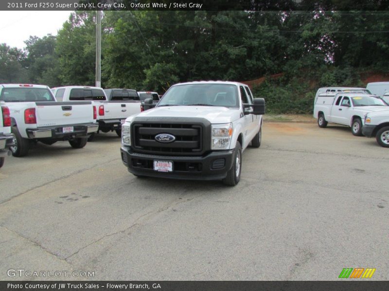 Oxford White / Steel Gray 2011 Ford F250 Super Duty XL Crew Cab