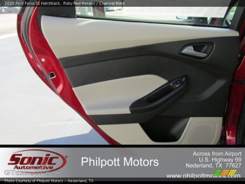 Ruby Red Metallic / Charcoal Black 2015 Ford Focus SE Hatchback
