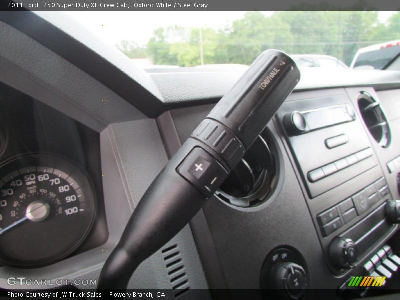 Oxford White / Steel Gray 2011 Ford F250 Super Duty XL Crew Cab