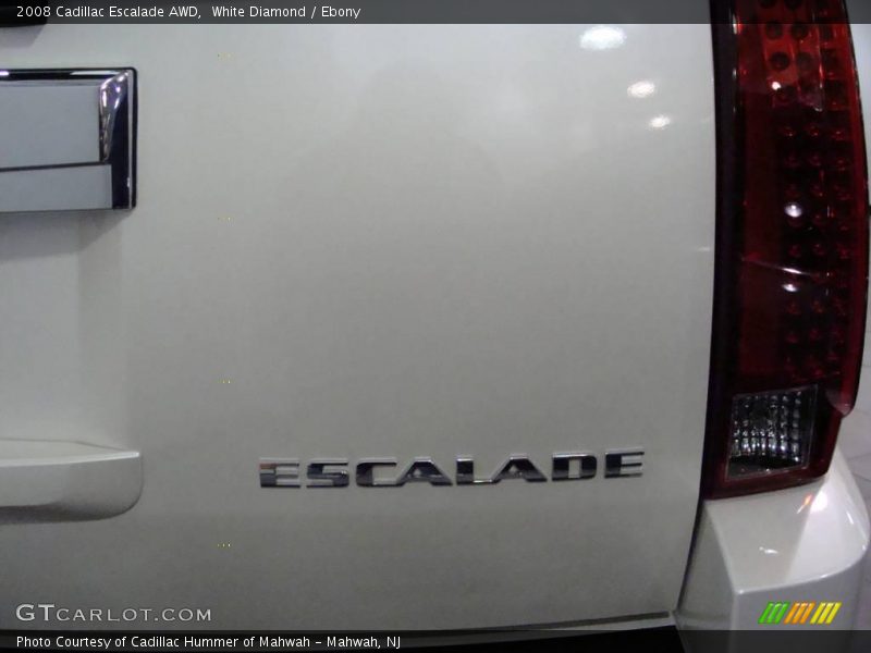 White Diamond / Ebony 2008 Cadillac Escalade AWD
