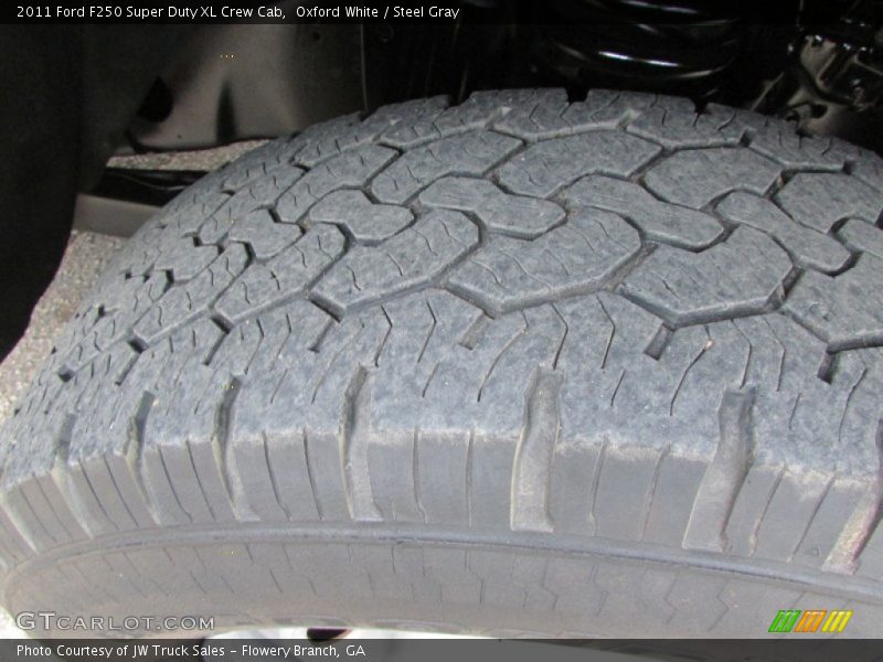 Oxford White / Steel Gray 2011 Ford F250 Super Duty XL Crew Cab