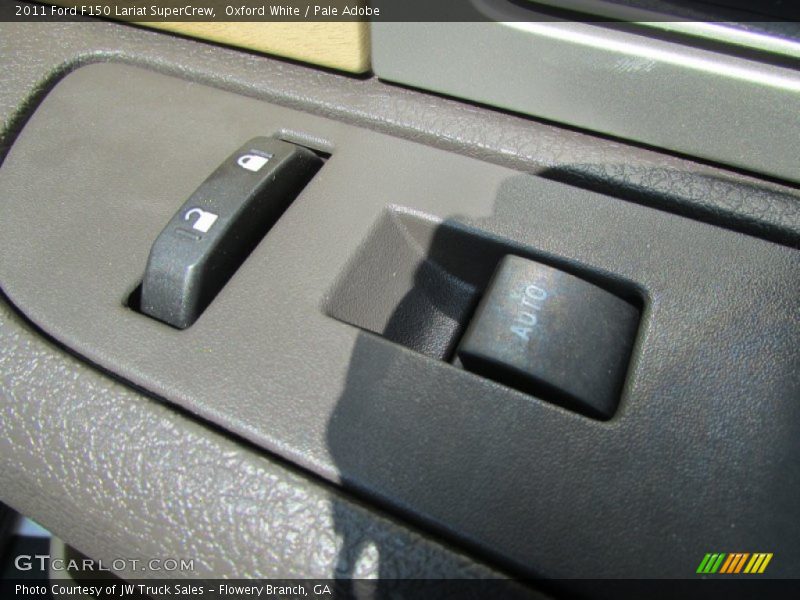 Oxford White / Pale Adobe 2011 Ford F150 Lariat SuperCrew