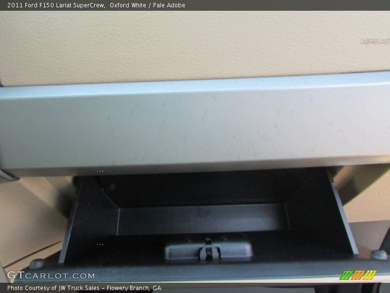 Oxford White / Pale Adobe 2011 Ford F150 Lariat SuperCrew