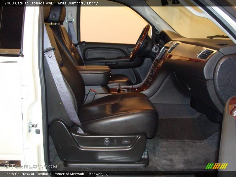 White Diamond / Ebony 2008 Cadillac Escalade AWD