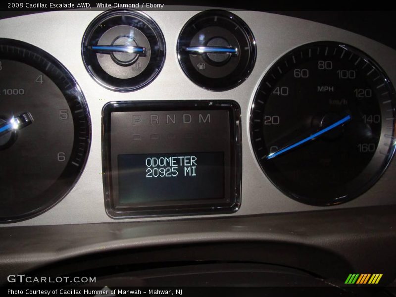 White Diamond / Ebony 2008 Cadillac Escalade AWD