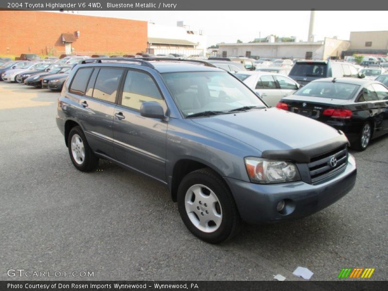 Bluestone Metallic / Ivory 2004 Toyota Highlander V6 4WD
