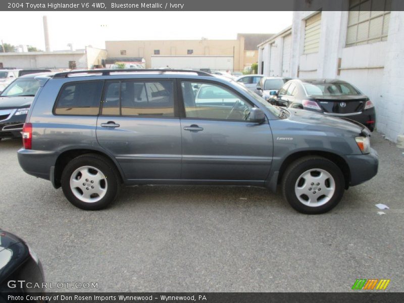 Bluestone Metallic / Ivory 2004 Toyota Highlander V6 4WD