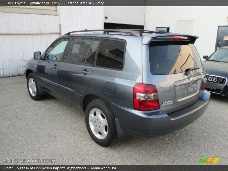Bluestone Metallic / Ivory 2004 Toyota Highlander V6 4WD