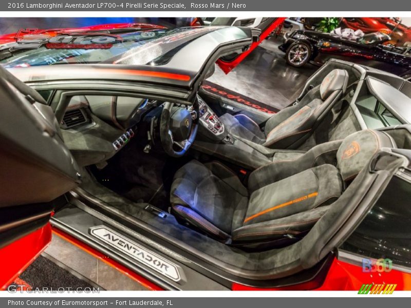 Rosso Mars / Nero 2016 Lamborghini Aventador LP700-4 Pirelli Serie Speciale