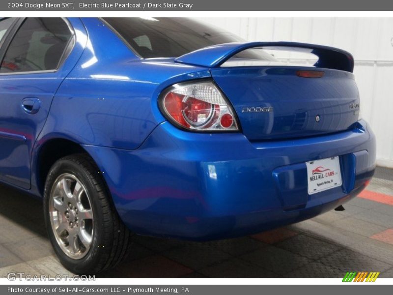 Electric Blue Pearlcoat / Dark Slate Gray 2004 Dodge Neon SXT