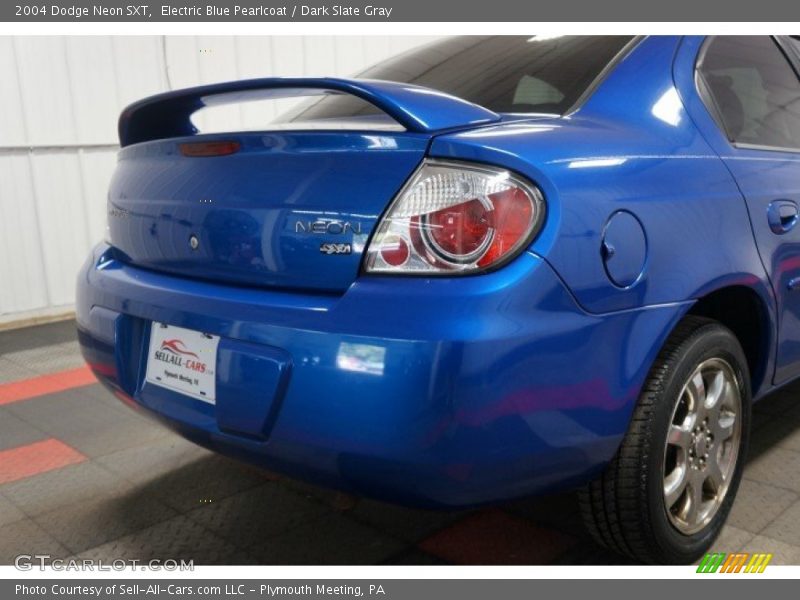 Electric Blue Pearlcoat / Dark Slate Gray 2004 Dodge Neon SXT