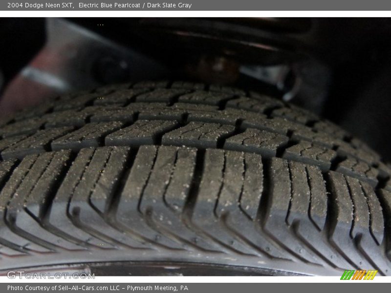 Electric Blue Pearlcoat / Dark Slate Gray 2004 Dodge Neon SXT