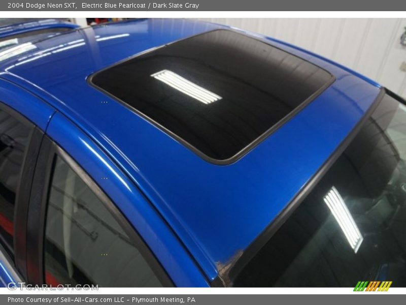 Electric Blue Pearlcoat / Dark Slate Gray 2004 Dodge Neon SXT