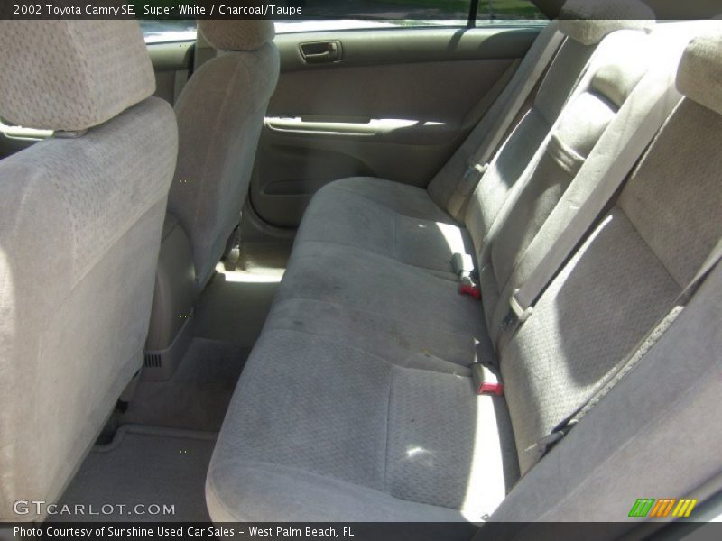 Super White / Charcoal/Taupe 2002 Toyota Camry SE