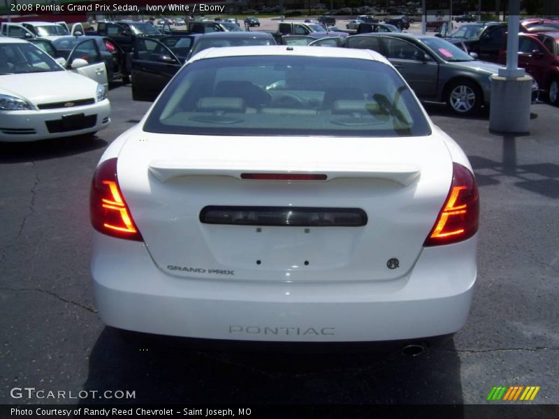 Ivory White / Ebony 2008 Pontiac Grand Prix Sedan