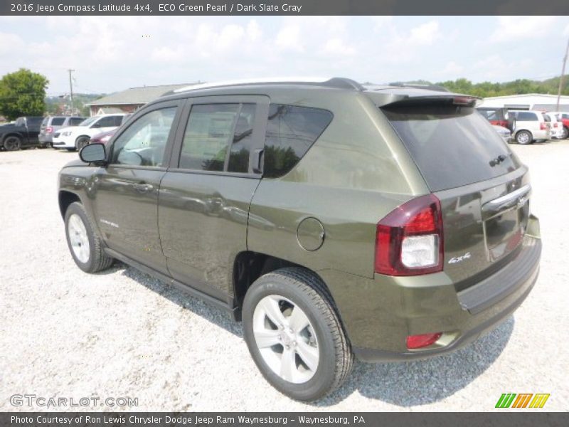 ECO Green Pearl / Dark Slate Gray 2016 Jeep Compass Latitude 4x4