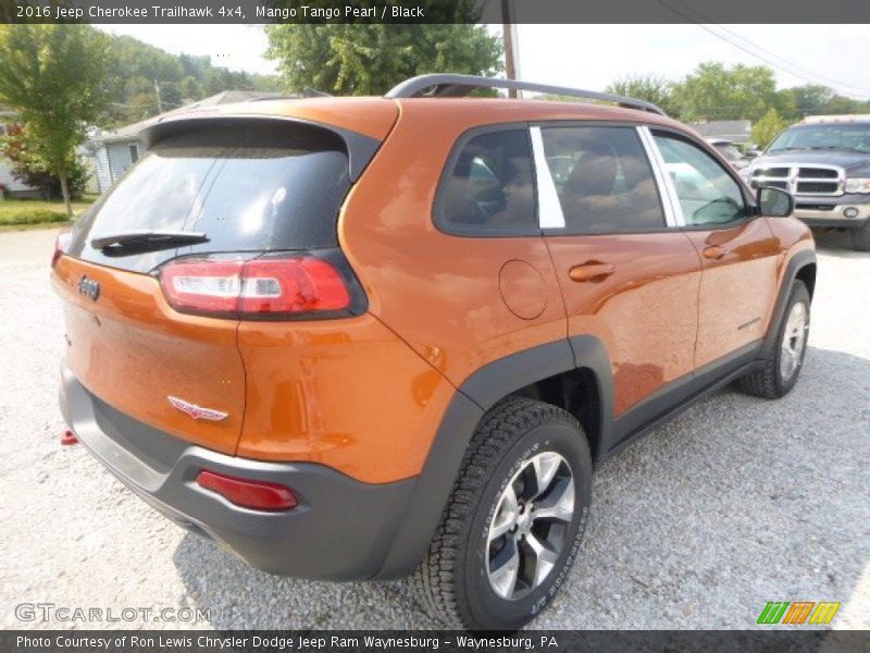 Mango Tango Pearl / Black 2016 Jeep Cherokee Trailhawk 4x4