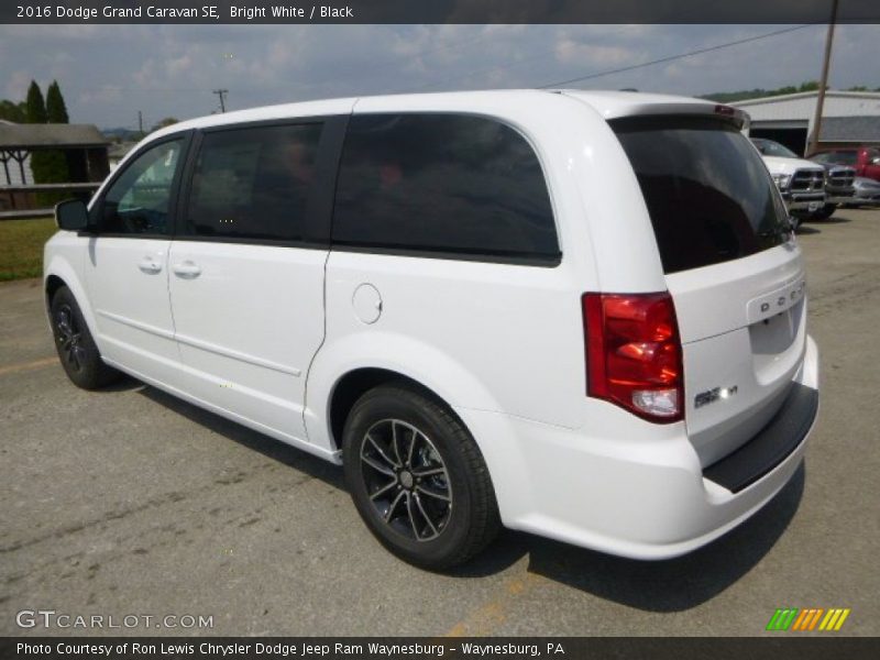 Bright White / Black 2016 Dodge Grand Caravan SE