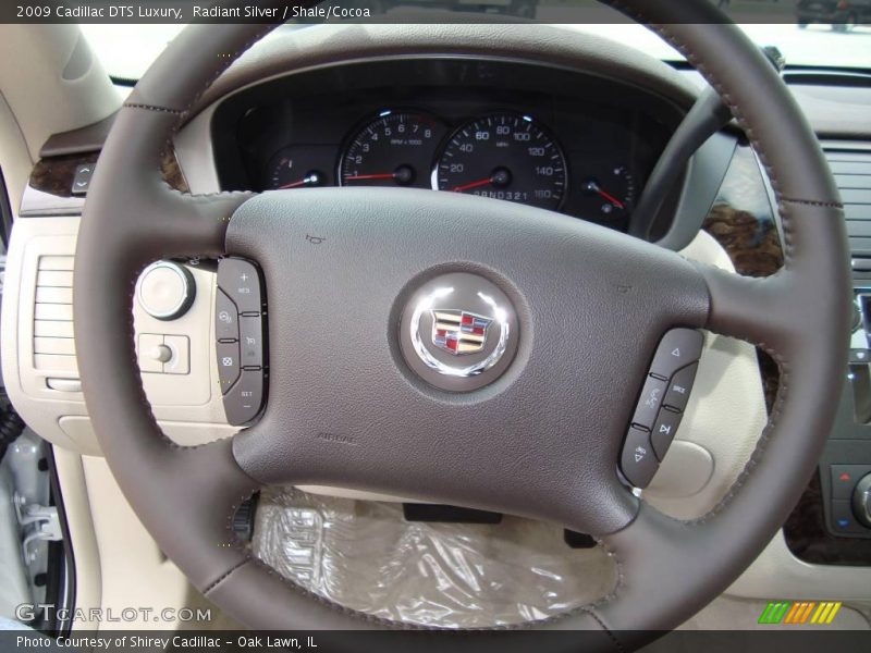 Radiant Silver / Shale/Cocoa 2009 Cadillac DTS Luxury