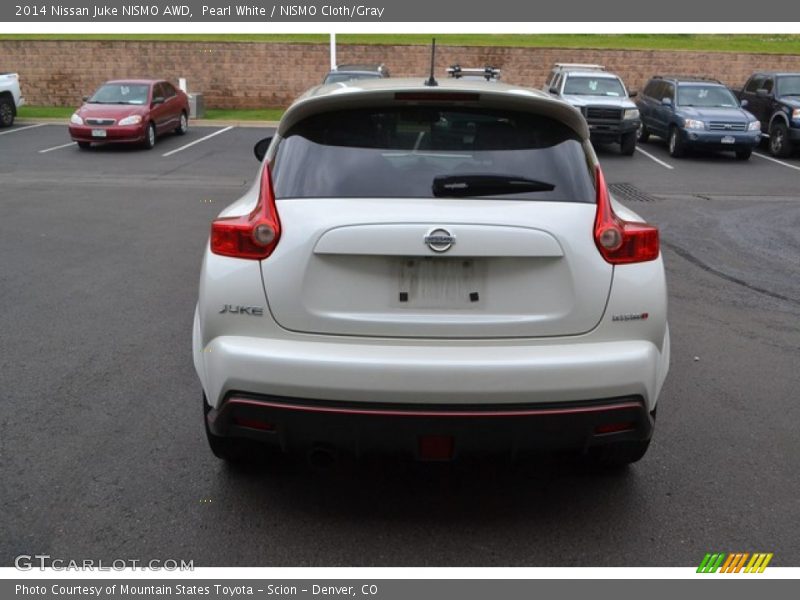 Pearl White / NISMO Cloth/Gray 2014 Nissan Juke NISMO AWD