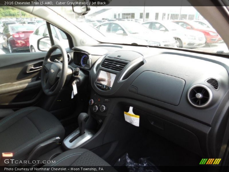 Cyber Gray Metallic / Jet Black 2016 Chevrolet Trax LS AWD