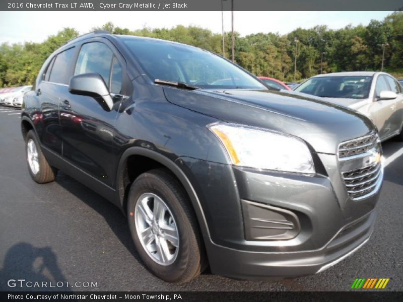 Front 3/4 View of 2016 Trax LT AWD