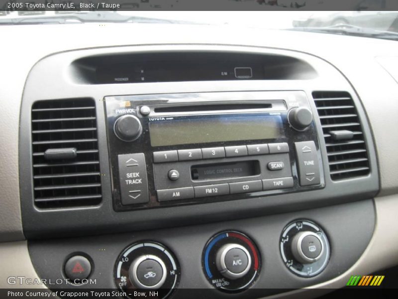 Black / Taupe 2005 Toyota Camry LE