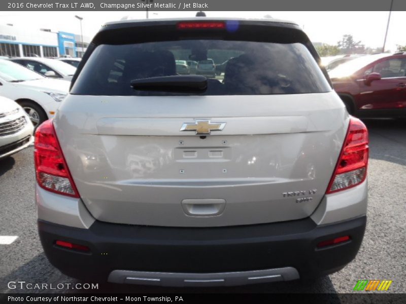Champagne Silver Metallic / Jet Black 2016 Chevrolet Trax LT AWD