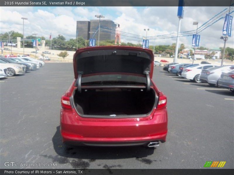 Venetian Red / Beige 2016 Hyundai Sonata SE