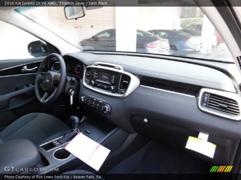 Titanium Silver / Satin Black 2016 Kia Sorento LX V6 AWD