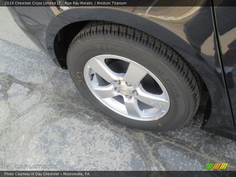 Blue Ray Metallic / Medium Titanium 2016 Chevrolet Cruze Limited LT