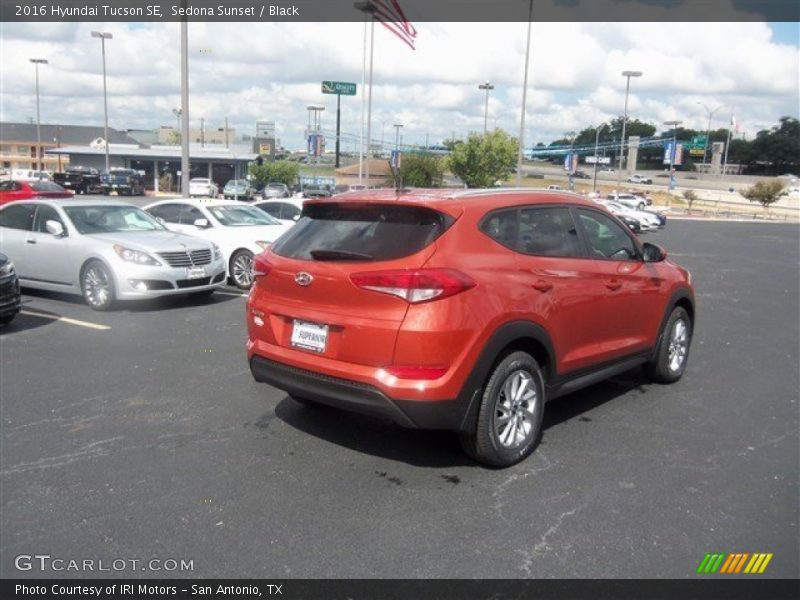 Sedona Sunset / Black 2016 Hyundai Tucson SE