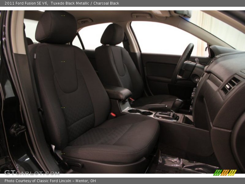 Tuxedo Black Metallic / Charcoal Black 2011 Ford Fusion SE V6