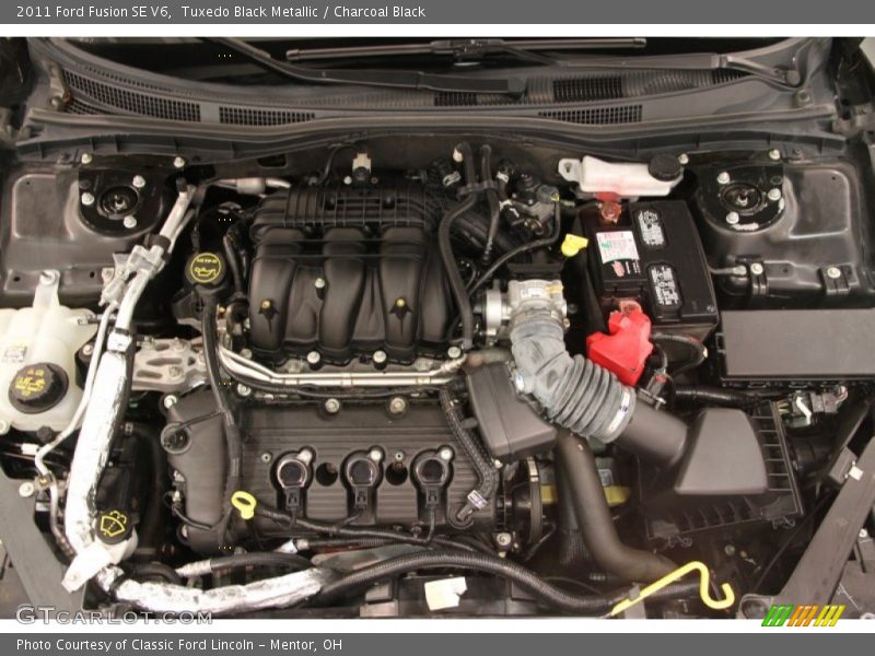 Tuxedo Black Metallic / Charcoal Black 2011 Ford Fusion SE V6