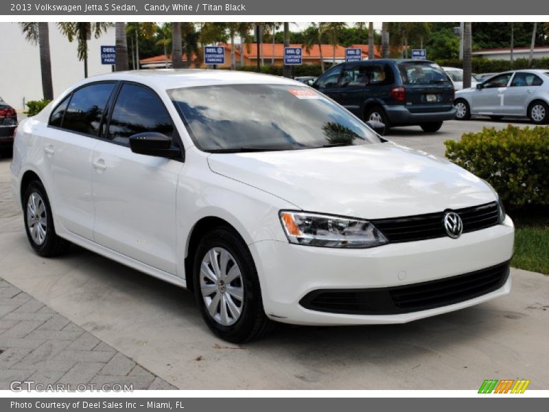 Candy White / Titan Black 2013 Volkswagen Jetta S Sedan