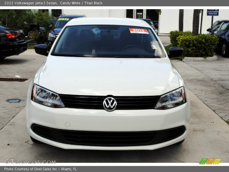 Candy White / Titan Black 2013 Volkswagen Jetta S Sedan