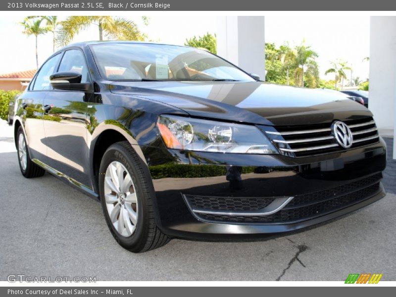 Black / Cornsilk Beige 2013 Volkswagen Passat 2.5L SE
